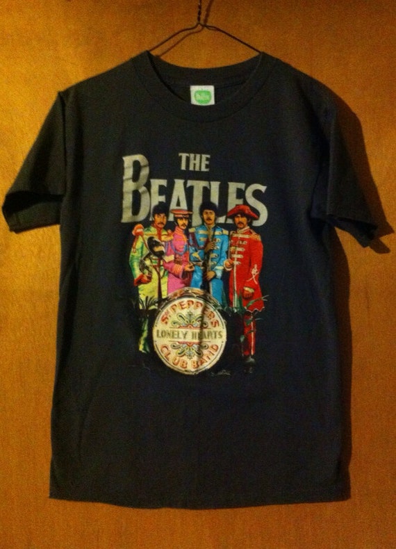 The Beatles Sgt Peppers lonely hearts club band t-shirt