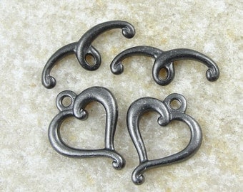 Black Heart Toggles - TierraCast JUBILEE HEART Clasp Findings - Gunmetal Gun Metal Toggle Tierra Cast (PF696)