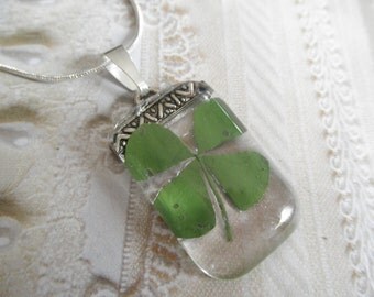 4 Leaf Clover Glass Rectangle Pendant-Lucky Me-Symbolizes Love, Luck, Hope, Faith-Gifts Under 30-Nature's Art