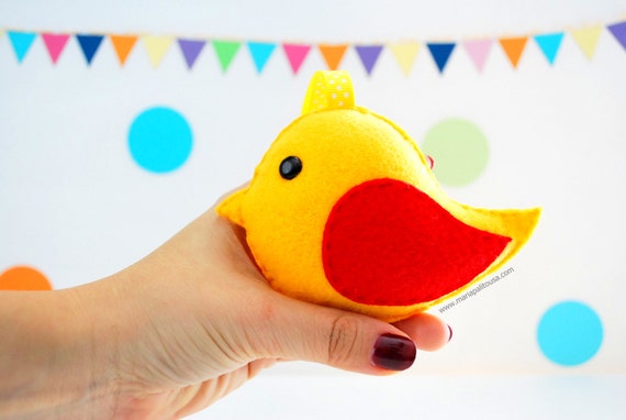 ON SALE Felt bird Toy Plush Baby Toy. This toy is 4.5 inches wide x 3.5 inches tall A903 Il_570xn