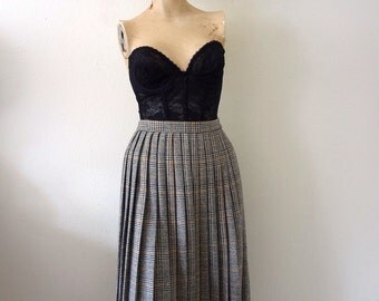 1970s Wool Skirt pleated a-line in autumnal houndstooth plaid - vintage preppy fashion