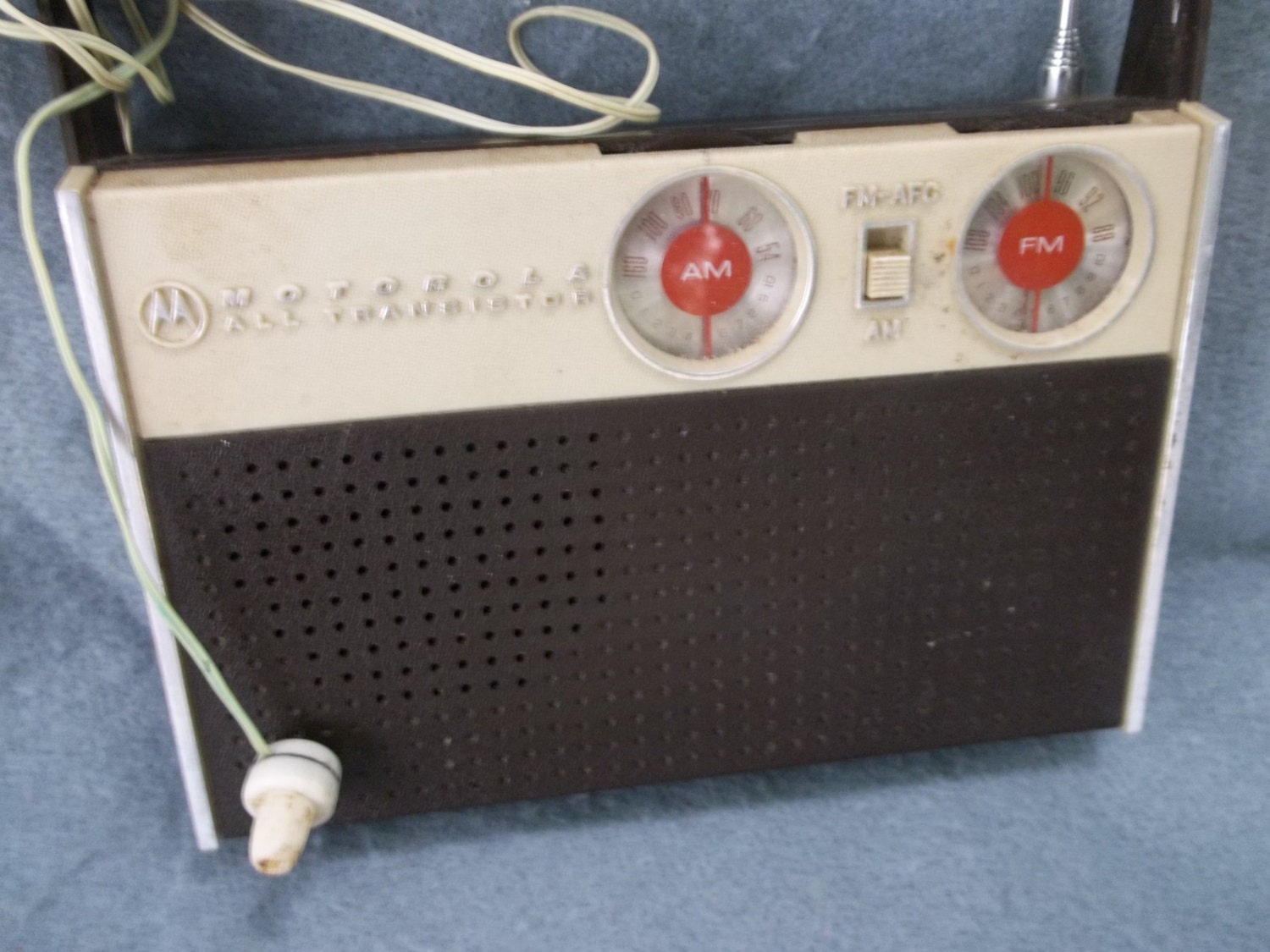motorola All Transistor AM / FM radio with ear by HillBillyPOP