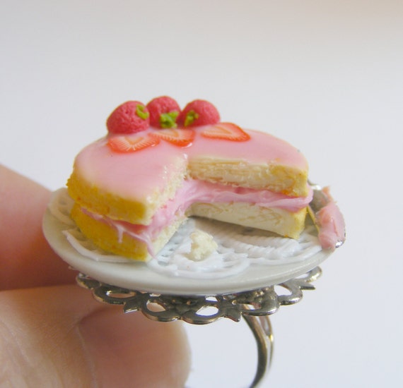 Food Jewelry Strawberry Cake Ring Sponge Cake Ring Miniature