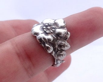 Sterling silver spoon ring Reed & Barton Harlequin floral spoon ring Wild Rose ring 925 solid sterling silver, different sizes available