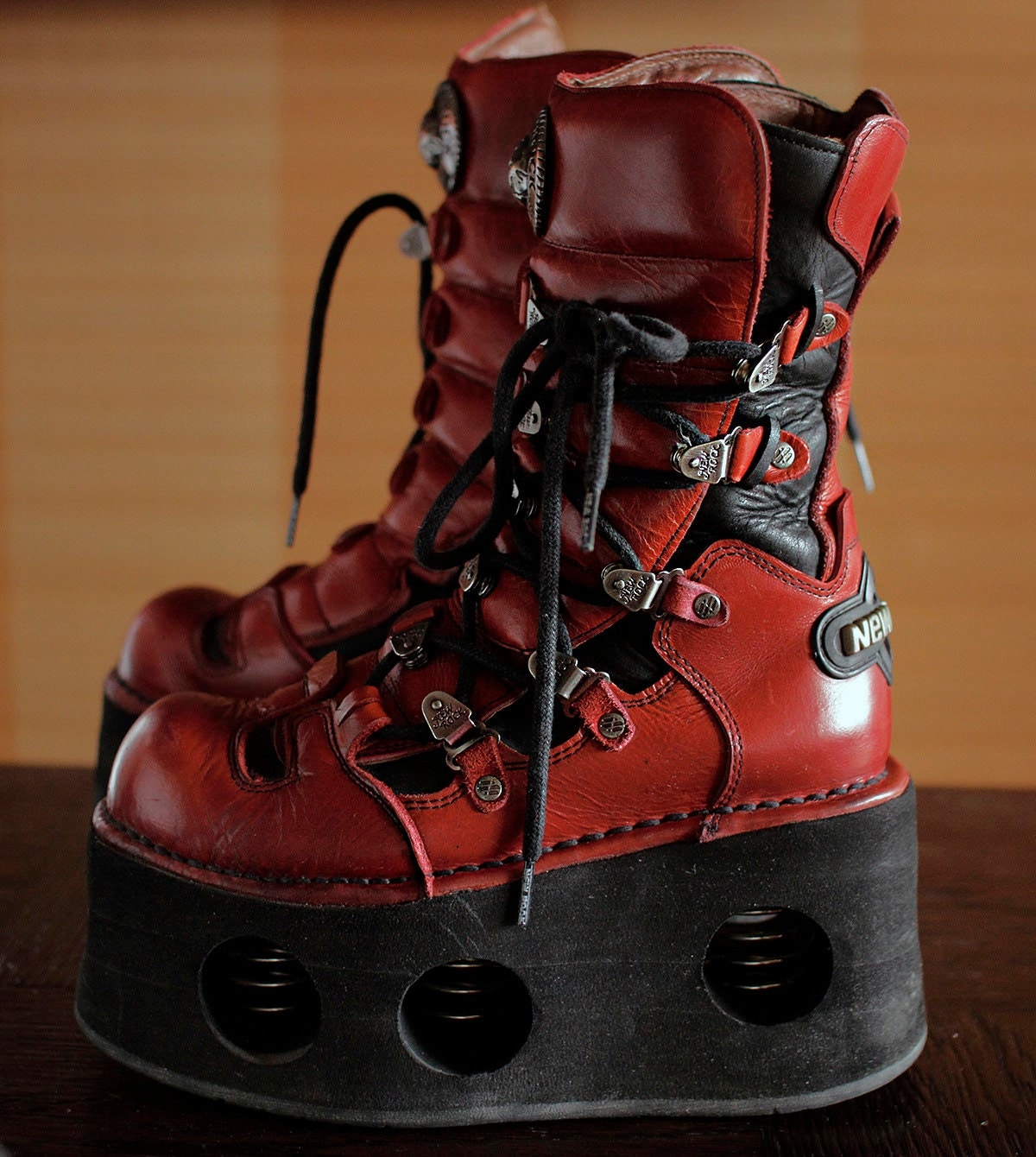 new rock high boot neptuno