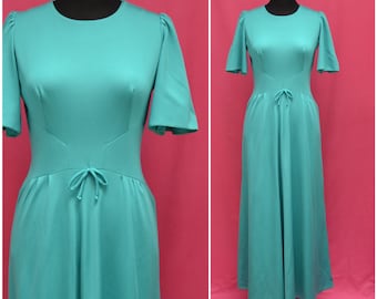 Vintage dress 1970s maxi dress Full length by VintageGreenClothing