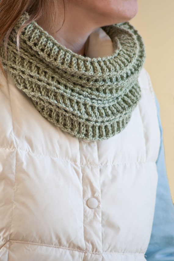 ribbed pattern crochet neck warmer Cowl Womens Pattern Womens Crochet Scarf Crochet Neck Warmer Pattern