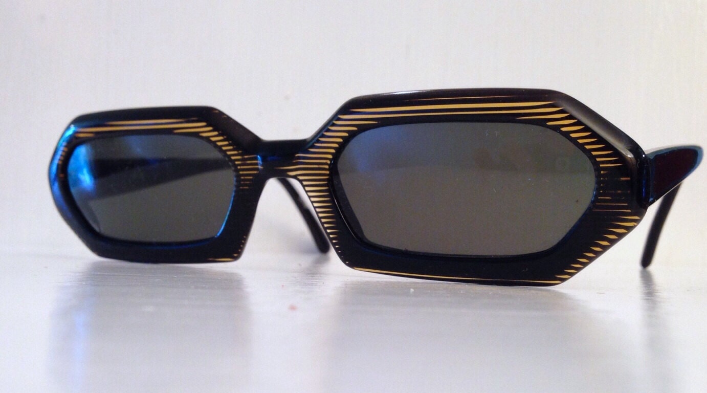 Vintage sunglasses. Made in Italy. Mod. by EyerayVintageSpecs