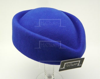 VINTAGE x ELEGANT Wool Felt Pillbox Hat - Blue