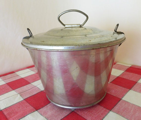 Aluminum Angel Food Cake Pan with Lid Vintage Steamed Pudding