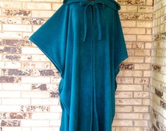 Irish Fleece Cape Plus Size
