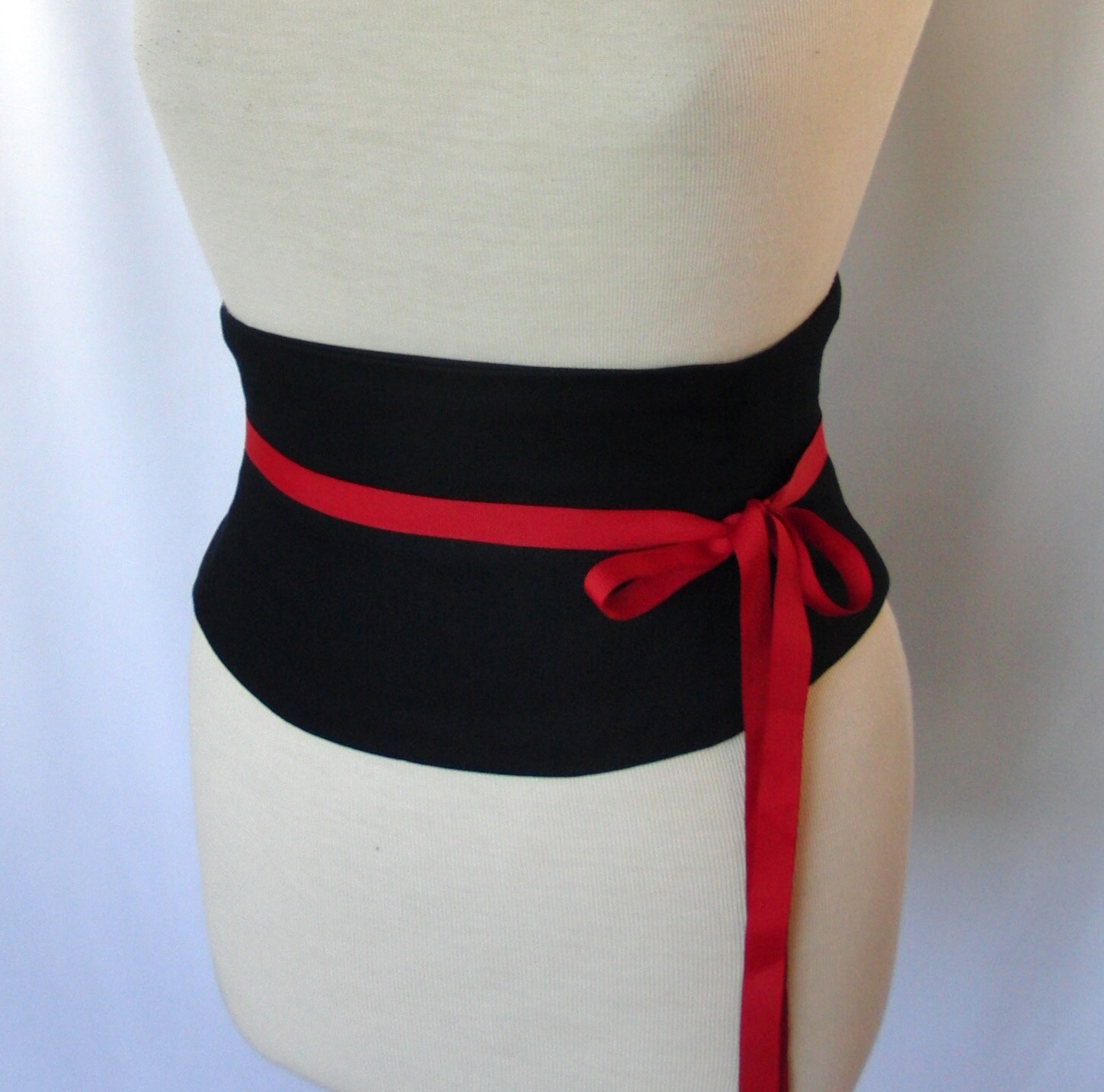 Black Corset Belt Waist Cincher Midnight Any by redcurrydesigns