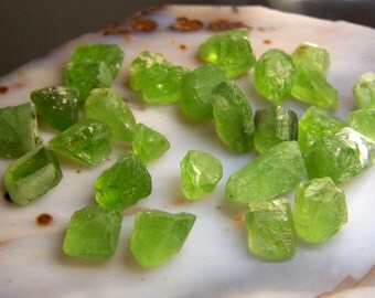 Peridot crystal - by the gram - naturally raw rough- wire wrap stones - bright green - raw rough - lot of specimens natural bulk crystal t3s