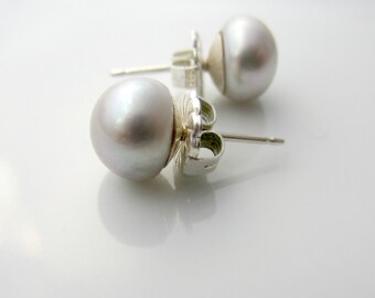Silver Gray Pearl Studs, Freshwater Pearl Earrings, Light Gray Pearl Earrings, Birthstone Earrings, June Birthstone,Grey Pearl Stud Earrings