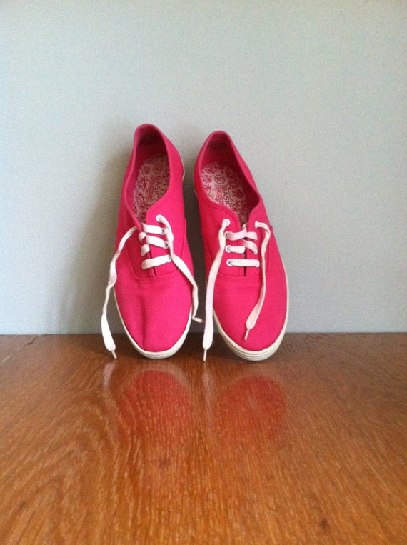 sale 1980&#39;s PINK CANVAS SNEAKERS womens size 10