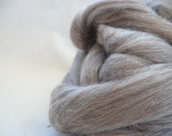 OATMEAL BLUEFACED Leicester Top