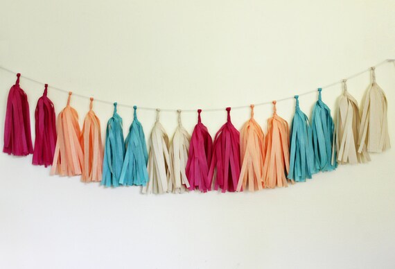 Tissue Tassel Garland Kit - Vintage Holiday Il_570xn