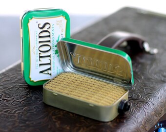 Portable Mint Tin Amp and Speaker for Electric Guitar- Altoids Green/Tweed handmade gifts for guitar players