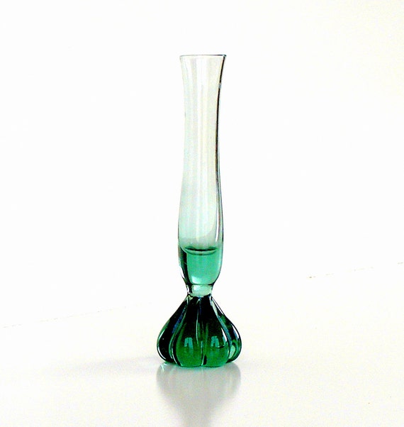 Vintage Bud Vase Emerald Green Glass Hand Blown 1940s