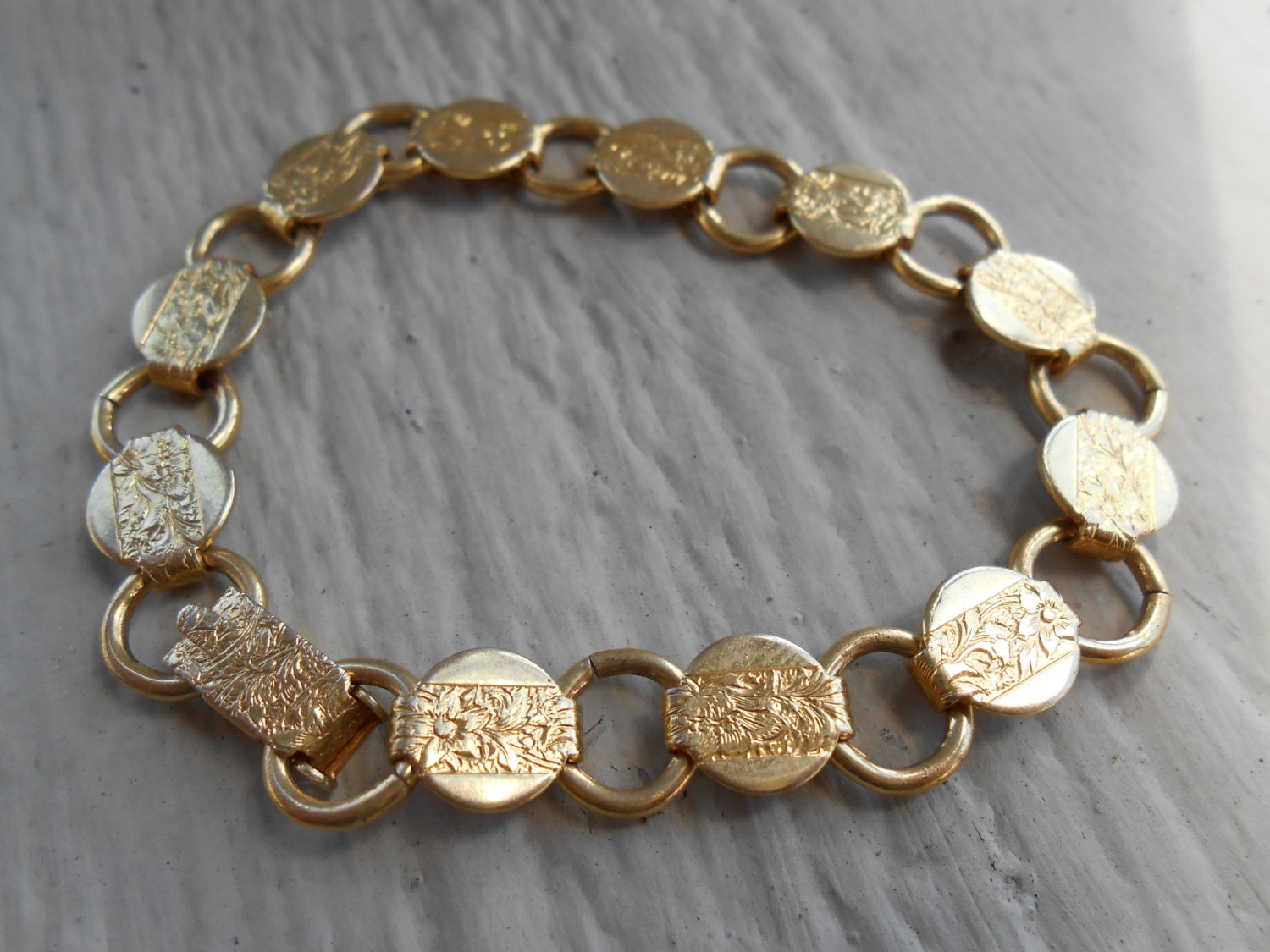 Vintage Gold Bracelet. Sarah Coventry. Gold Tone. Mother's
