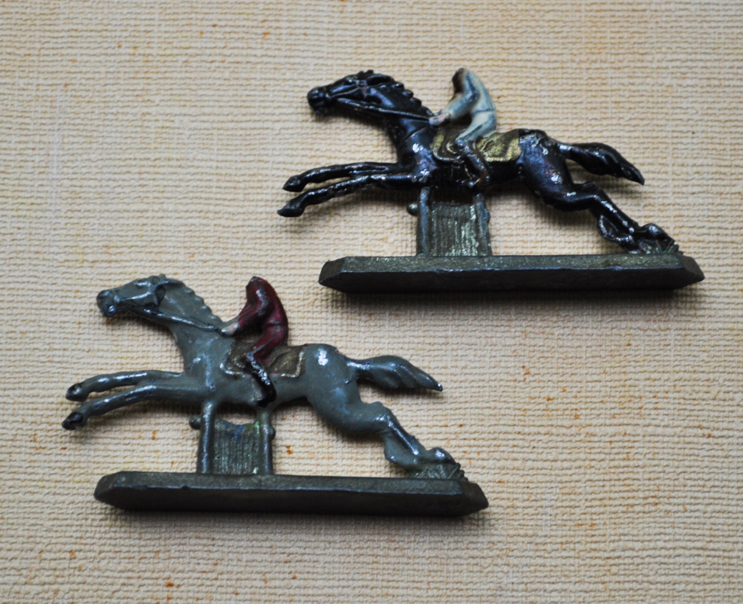 Set of 2 Antique lead toys.