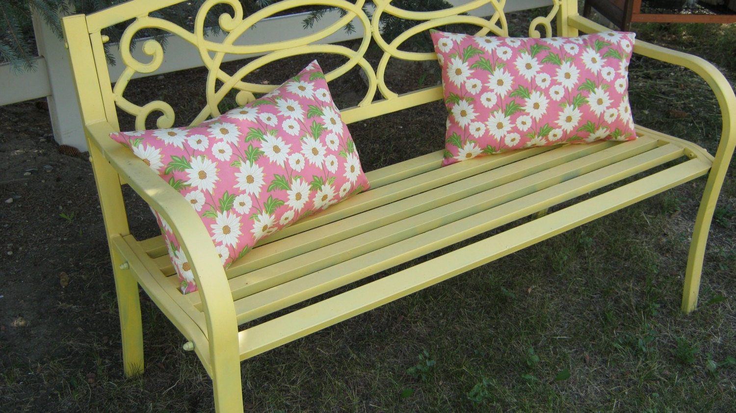 OUTDOOR BENCH PILLOWS