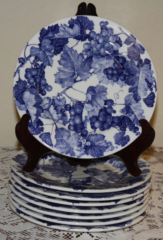 Windsor & Browne Italy 8 Inch Salad Plates Blue and White