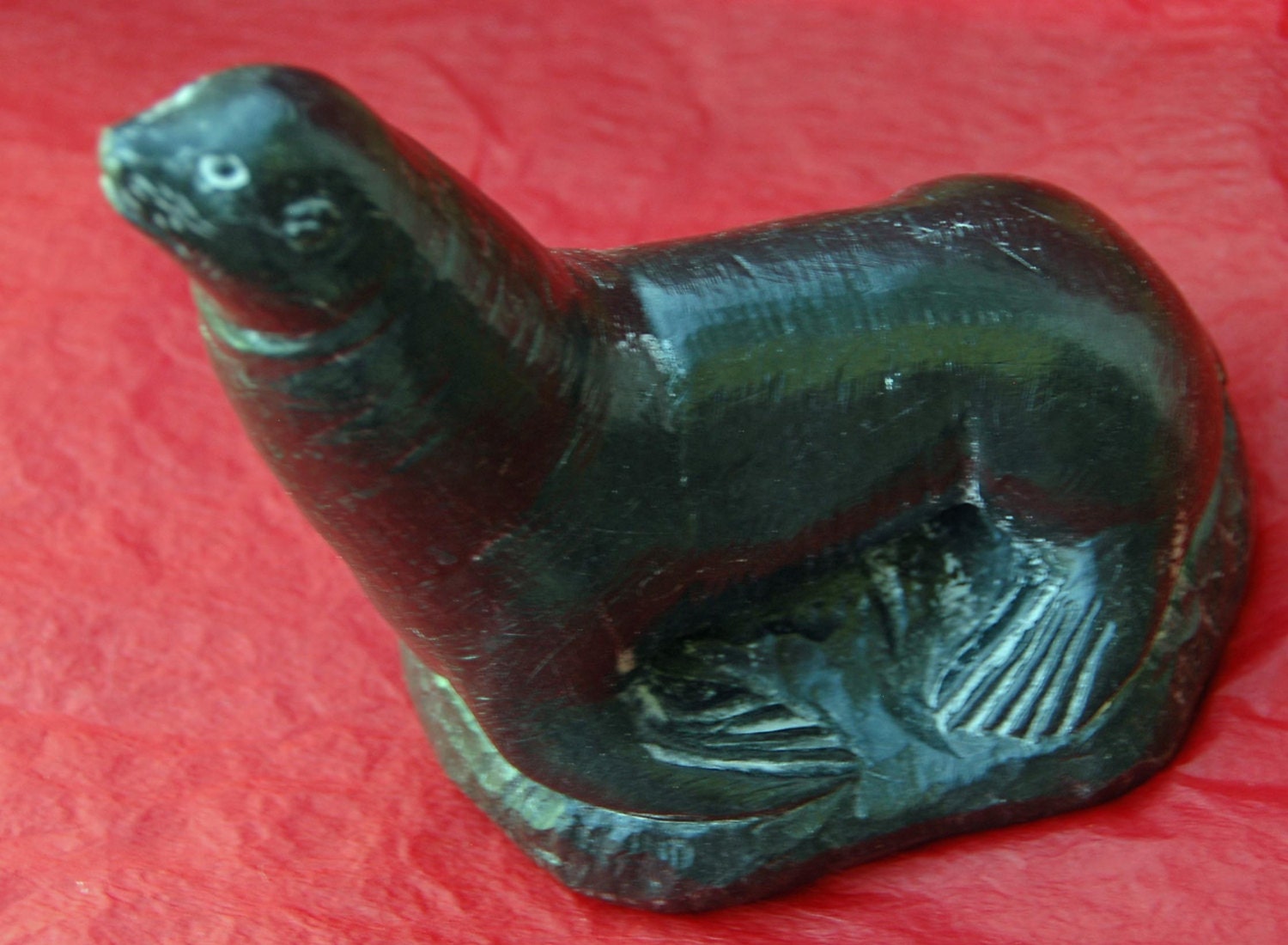 Collectible SOAPSTONE 'SEAL' SCULPTURE Canadian Wolf