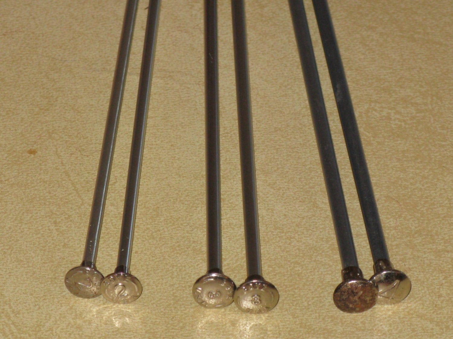 Vintage Boye Aluminum Knitting Needles Silver and Pale Blue