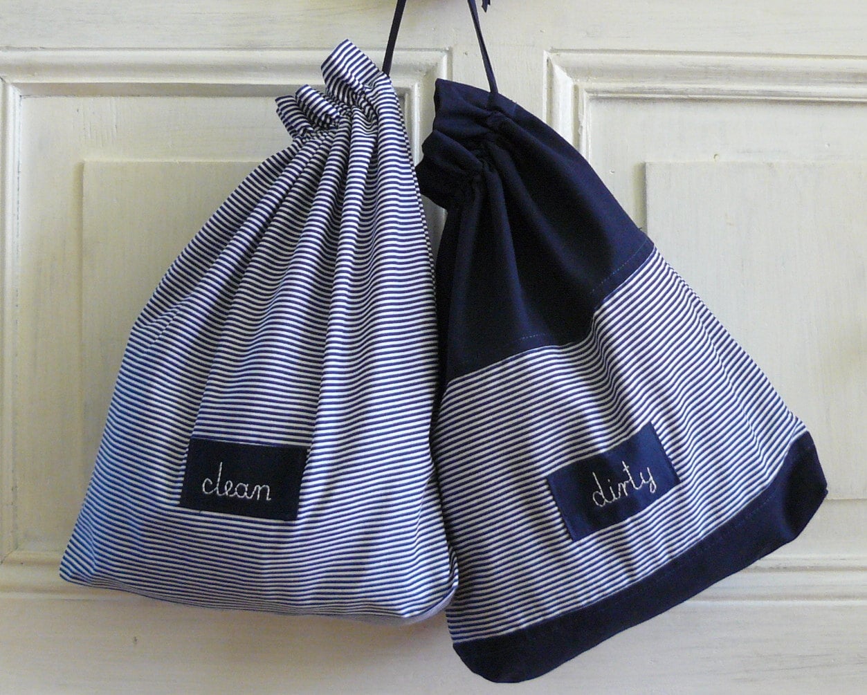 clean dirty laundry travel bag