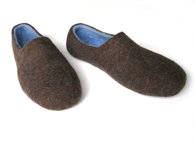 Felted home shoe Blue brown felted slippers Wool clogs for men