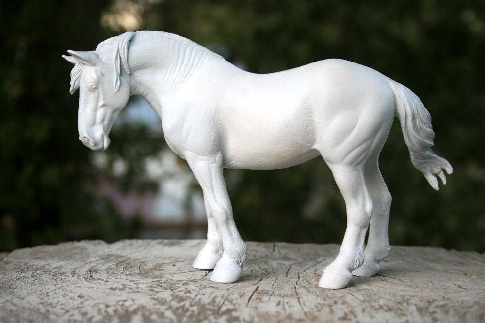 resin horse figurine