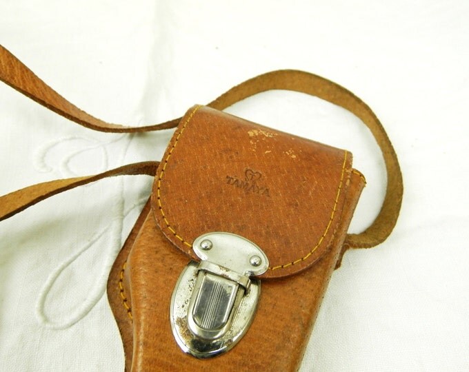 Vintage French Leather Gun Holster / Retro Vintage / Revolver / Bag / Gendarme / France / Tamaya / Collecting / Gift / Unusual / Vintage French Leather Gun Holster / Retro Vintage / Revolver / Bag / Gendarme / France / Tamaya / Collecting / Gift / Unusual /