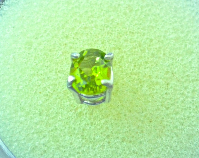 Peridot Stud Earrings, 7x5mm Oval, Natural, set in Sterling E25