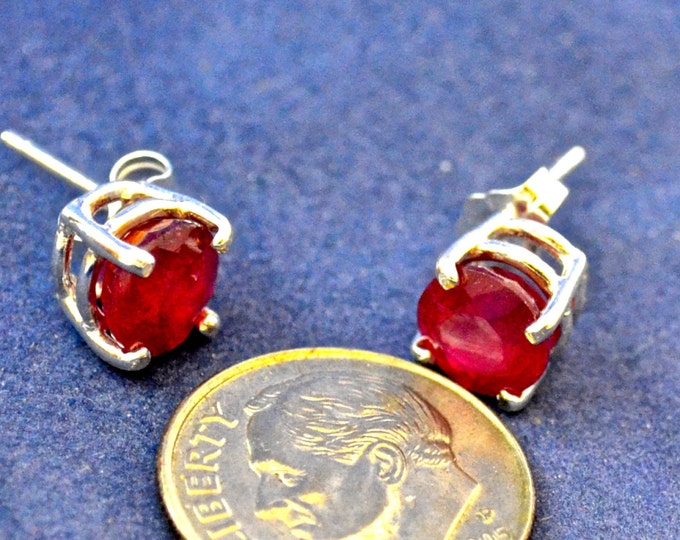 Ruby Stud Earrings, 7mm Round, Natural, set in Sterling Silver E603