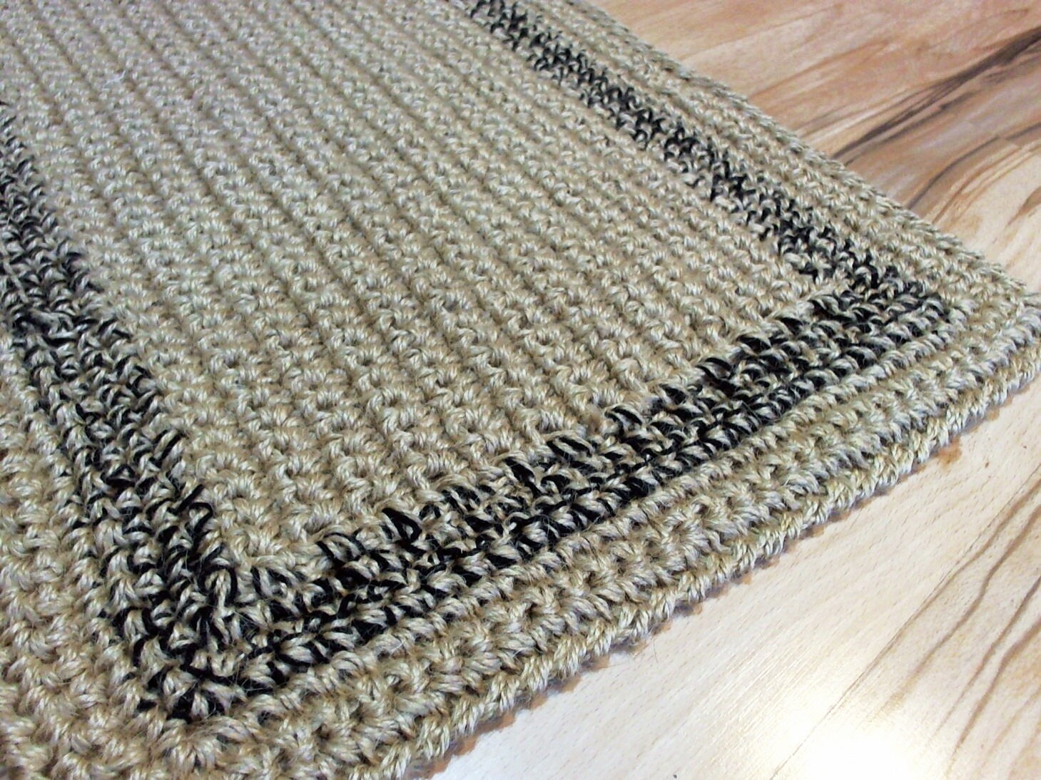 Simple Jute Rug custom color border Crochet by MagicByCrochet