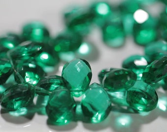 Emerald Green Quartz Faceted Pear Briolettes, 13 - 14 mm, half strand, 28 beads GM2205FP/14/2 #178
