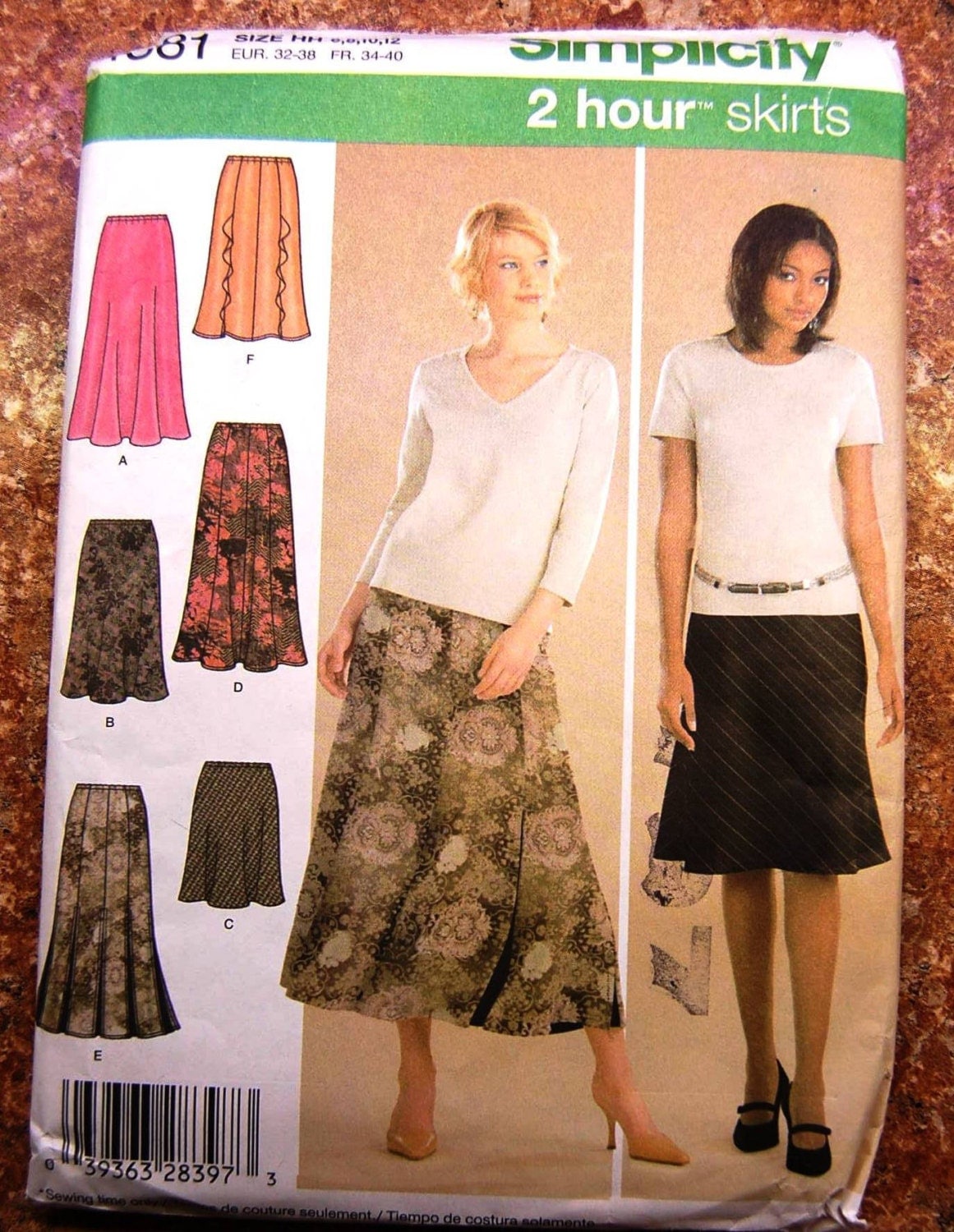 Simplicity Gored or Bias Cut Skirt Pattern by KinnikinnickNatural