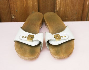 Vintage 90s Dr. Scholls White Leather Clogs Sandals 8-8.5