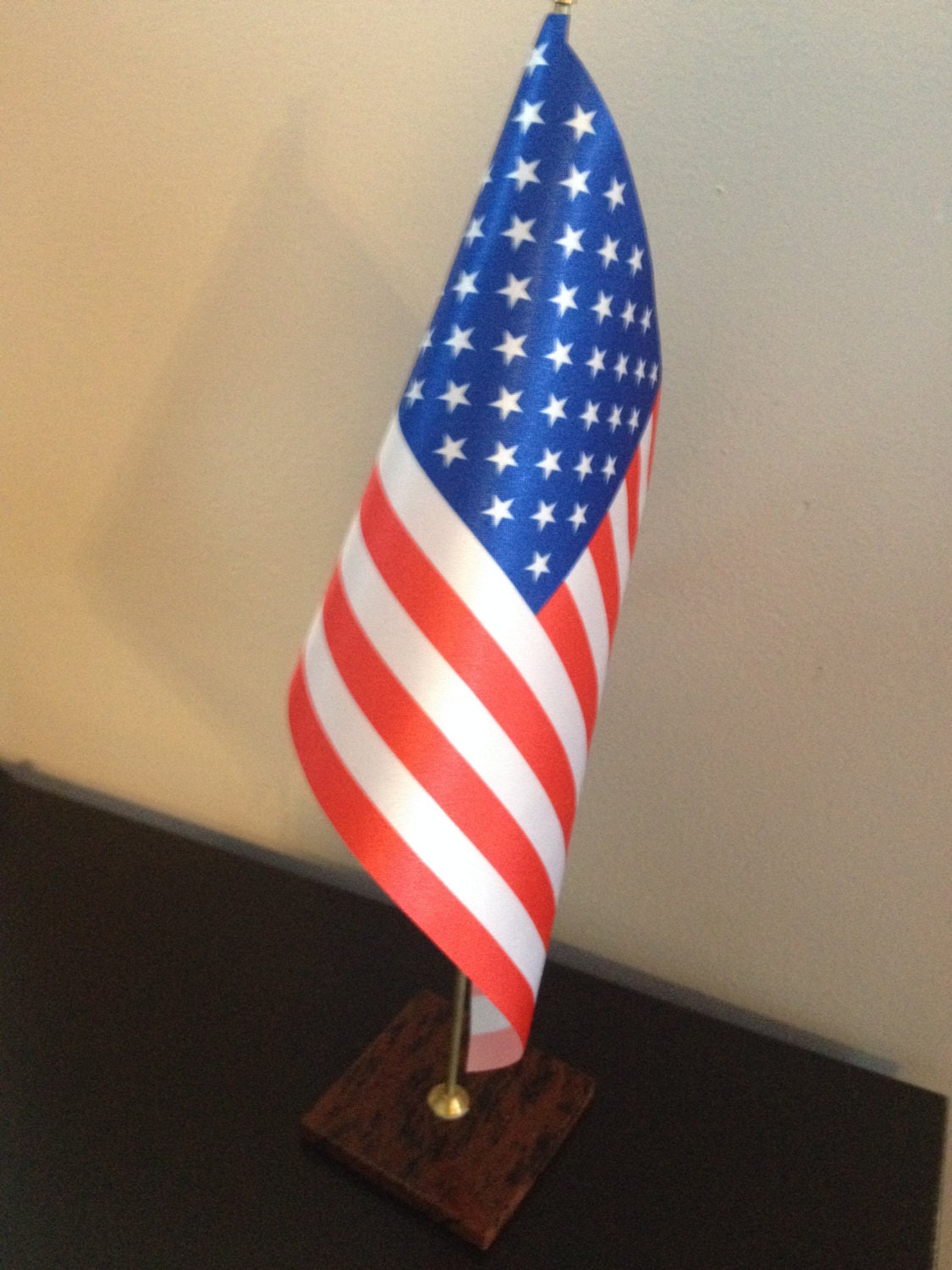 american-flag-stand