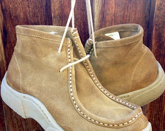 Women's Old School Chukka Suede Wallabee Shoe / Size 7 ...
