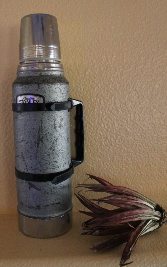 Aladdin Stanley Thermos A944C with plastic handle 1970's