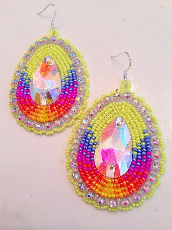 Native American Beaded Earrings: teardrop set