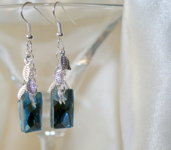 Swarovski crystal earrings, aqua earrings, trendy jewelry, bridal earrings, wedding jewelry, dangle earrings, handmade