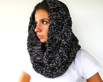 Bufanda capucha negra para mujer. Bufandas de lana originales. Cuellos de punto hechos a mano. Bufandas tejidas. Ideas para regalar