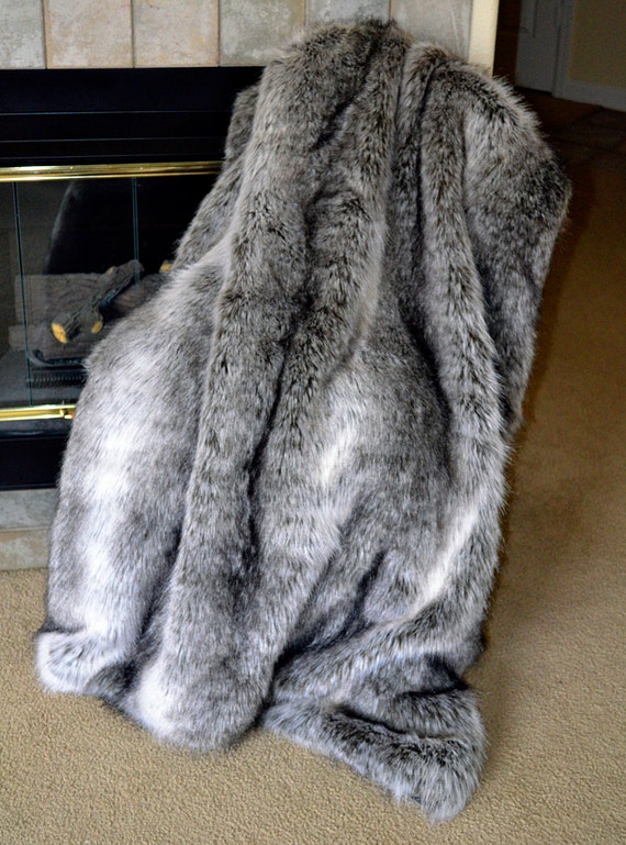 Exotic Silver Grey Wolf Faux Fur / Fake Fur Blanket Throw