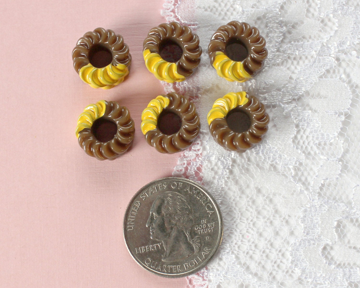 6 Pcs Chocolate French Cruller Doughnut Cabochons 16mm from