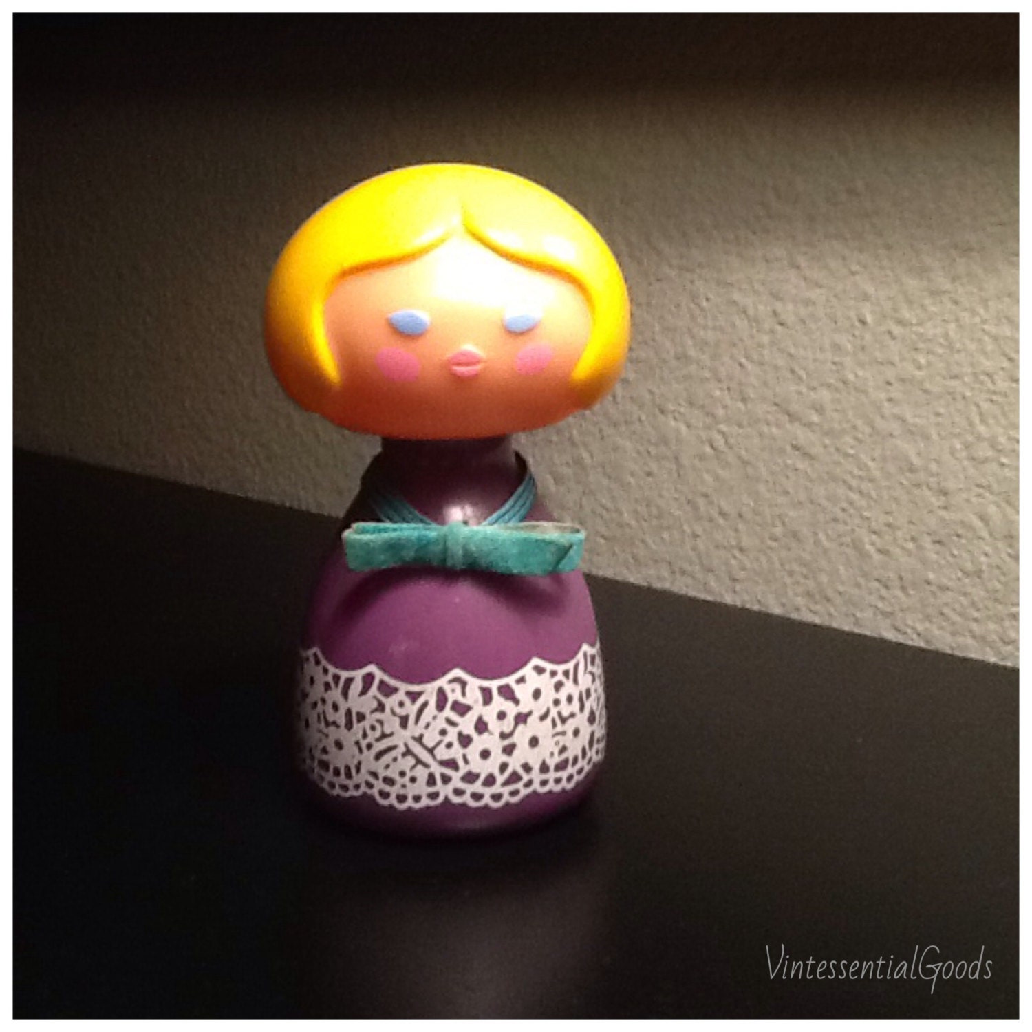 1960s Avon Perfume Bottle / Small World by VintessentialGoods