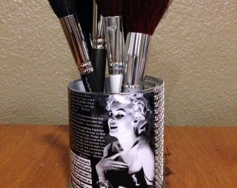 Marilyn Monroe inspired makeup brush holder