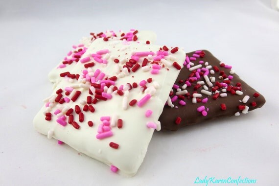 Items similar to ValentinesDay Chocolate Dipped Graham Crackers on Etsy